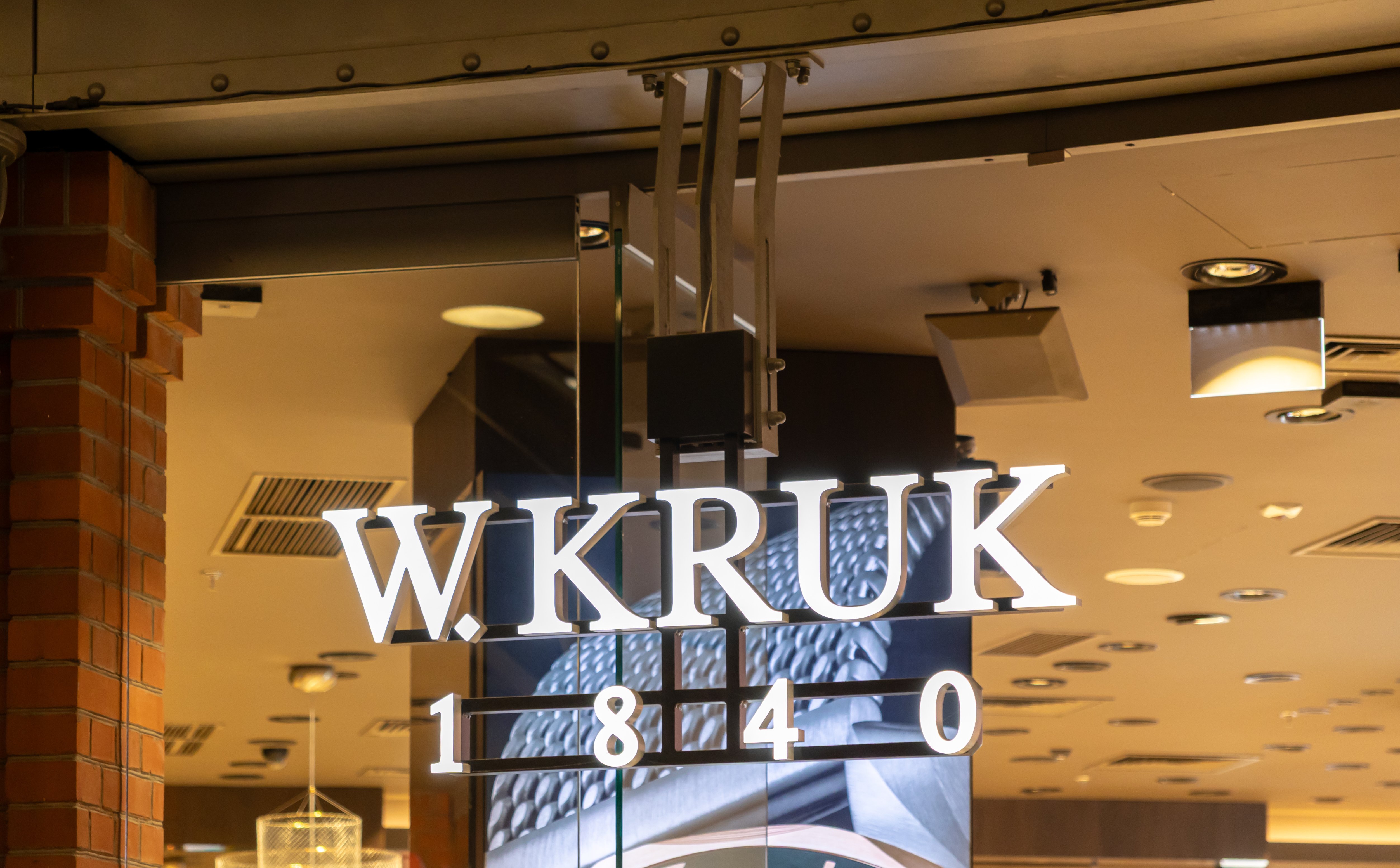 Grupa VRG na zakupach. W.Kruk przejmie znaną sieć butików