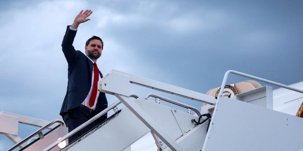 J.D. Vance przybywa na odsiecz Viktorowi Orbánowi