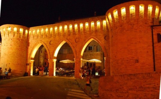 Tre Archi, jeden z charakterystycznych zabytków Petritoli.