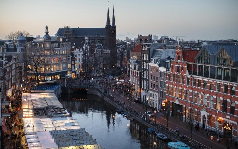 Bloemenmarkt w Amsterdamie