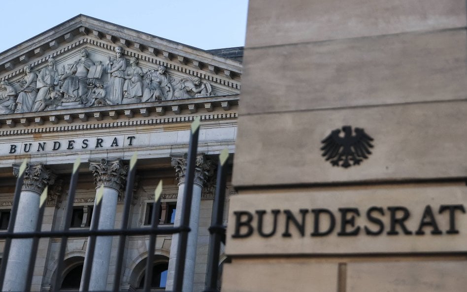 Bundesrat chce, by rząd doprowadził do ustanowienia kary więzienia za podważanie prawa Izraela do is