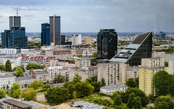 Sztuczna inteligencja wskazała mity i stereotypy o mieszkańcach warszawskich dzielnic