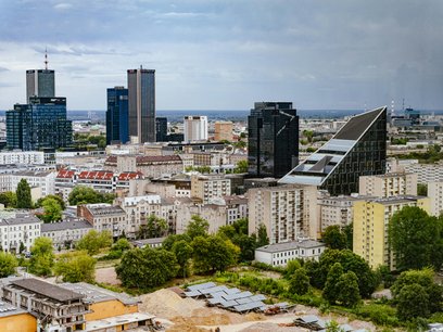 Sztuczna inteligencja wskazała mity i stereotypy o mieszkańcach warszawskich dzielnic
