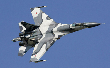 Rosyjskie myśliwce odpędziły F-18 nad Bałtykiem. Chroniły samolot ministra obrony