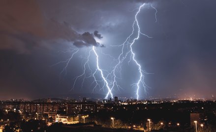 Radar burz był jednym z najczęściej wyszukiwanych tematów, gdy nawałnice szalały nad Polską / zdjęci