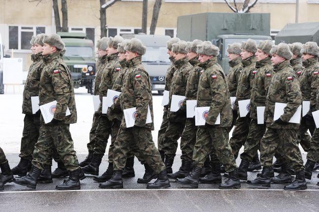 Gratyfikacja Dla żołnierzy Za Urlop Wychowawczy - Rp.pl