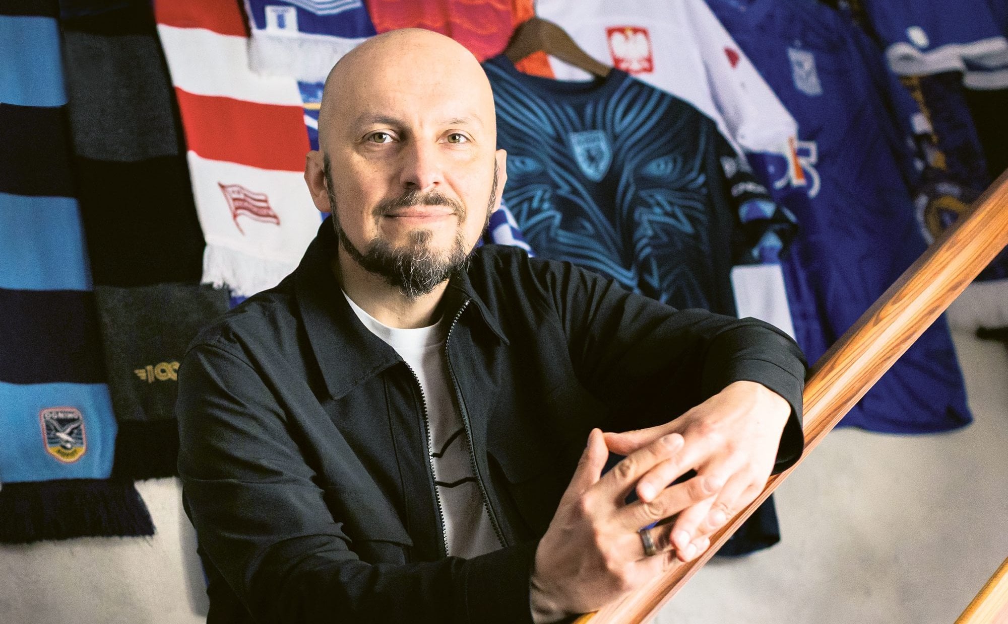 Herb wyglądający dobrze 30 lat temu, dziś może drażnić. Lifting to nie zbrodnia