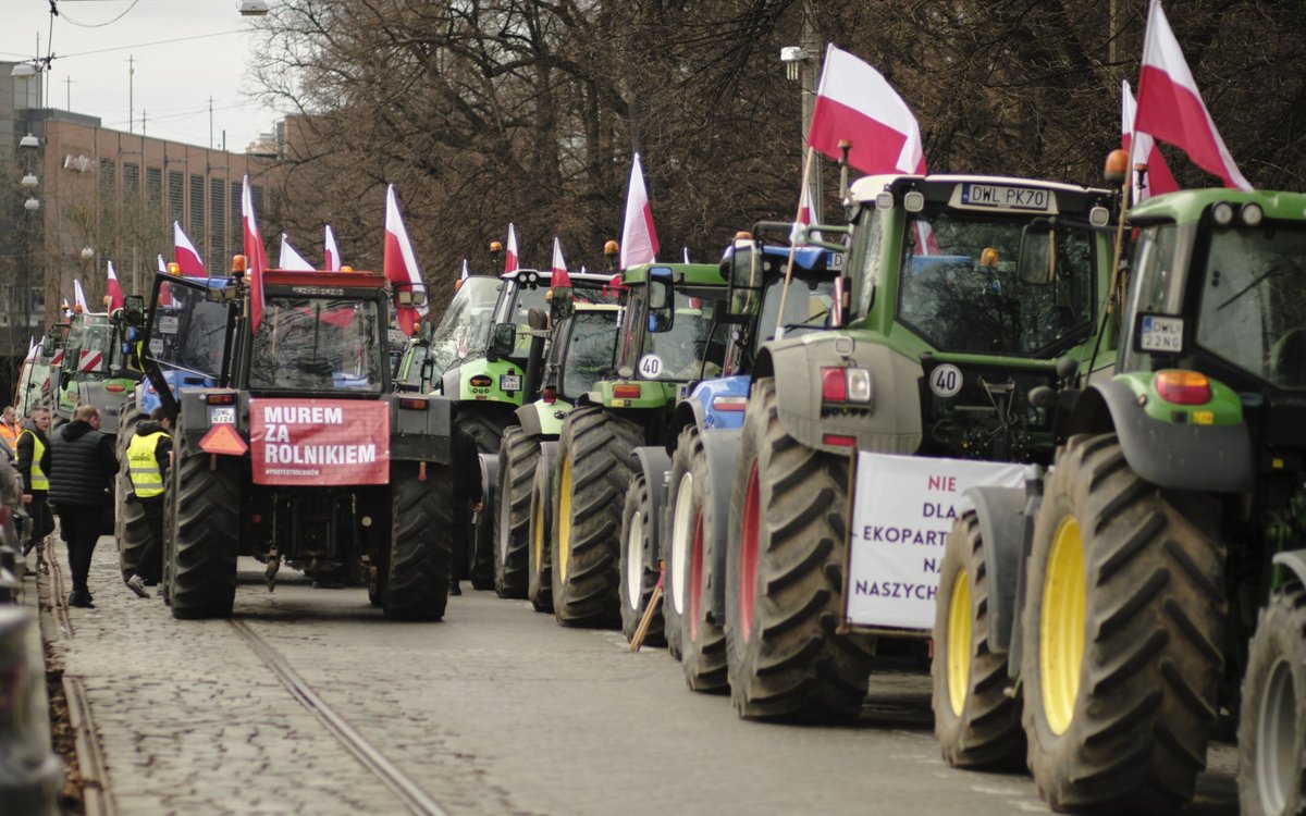 W tych miejscach trwają blokady dróg i protesty rolników - rp.pl