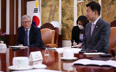 Gates wzywa Koreę Płd. do zwiększenia pomocy na rzecz bezpieczeństwa zdrowotnego