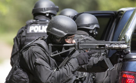 Policjanci winni poniżającego traktowania zatrzymanego - wyrok Europejskiego Trybunału Praw Człowiek
