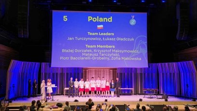 Turniej ma formę debat naukowych: referent prezentuje swoje rozwiązanie, oponent wskazuje luki i ini