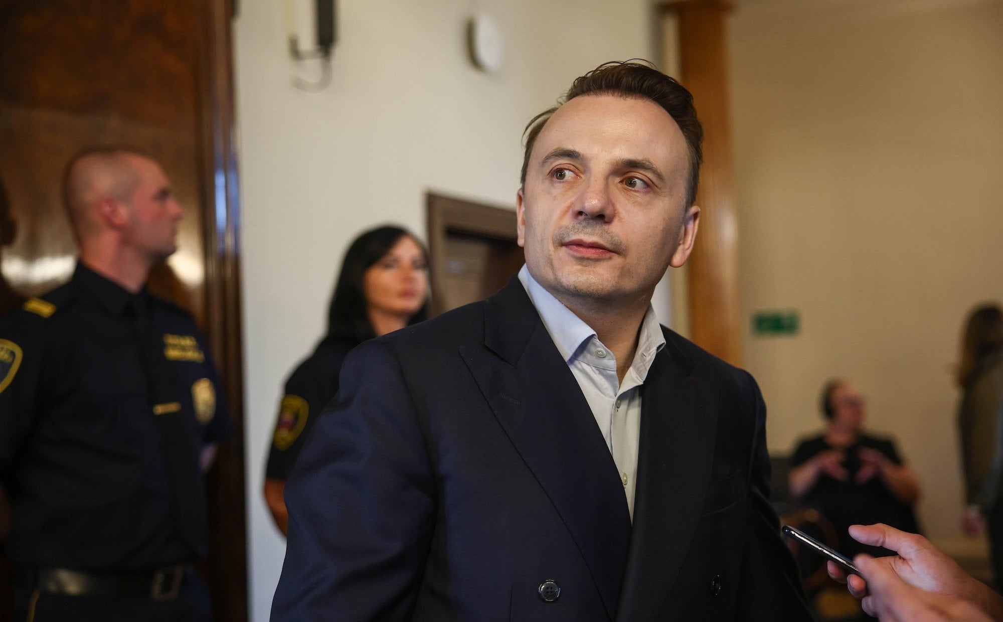 Prawie połowa Polaków nie jest zadowolona z rządzących ich miejscowościami