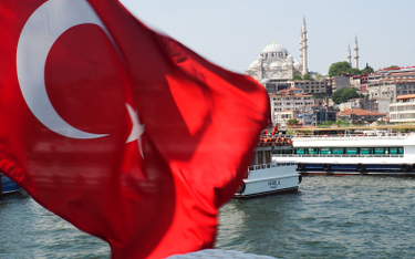 Turcja uwalnia podróżnych od certyfikatów covidowych i testów na koronawirusa