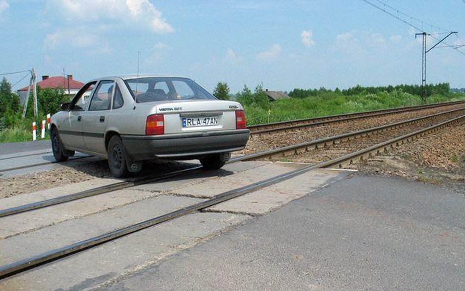 Niestrzeżony przejazd kolejowy na trasie Rzeszów-Dębica