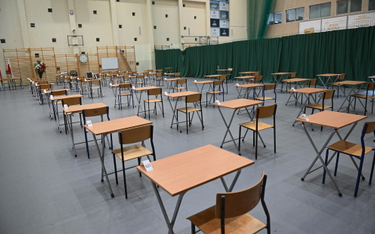 Ćwiek-Świdecka: Egzaminy maturalne powinny odbywać się poza szkołami