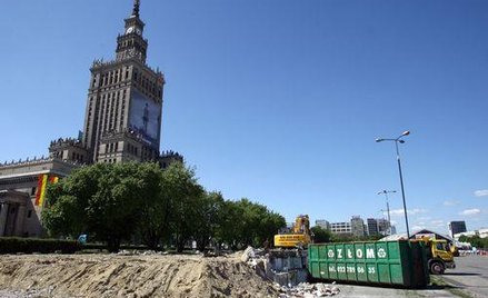 Stolica sprzedaje ziemię