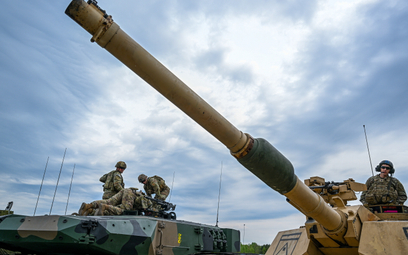 Czołg Abrams podczas ćwiczeń Anakonda-23 na poligonie w Nowej Dębie