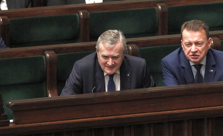 Wicepremier Piotr Gliński, minister kultury i dziedzictwa narodowego i sportu, oraz Mariusz Błaszcza