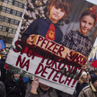 Tysiące Czechów protestowało w Pradze przeciw obostrzeniom