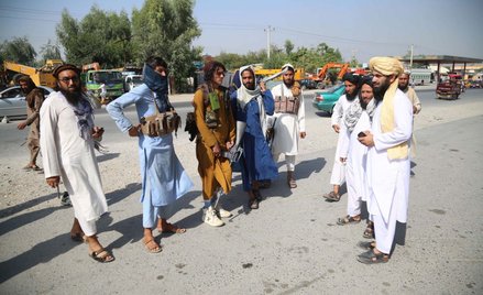 Talibowie mówią o amnestii, zapraszają kobiety do rządu