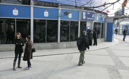 Firmy wybierają duże banki