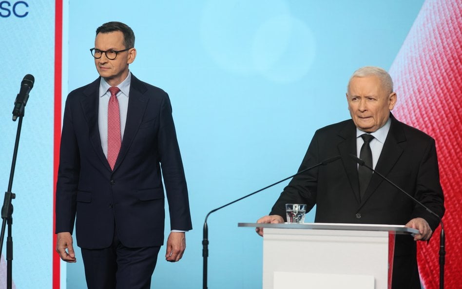 Prezes PiS Jarosław Kaczyński (z prawej) i wiceprezes Mateusz Morawiecki