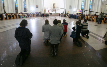Polacy odchodzą od Kościoła. Najszybszy spadek na świecie
