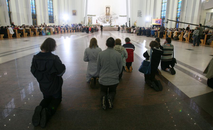Polacy odchodzą od Kościoła. Najszybszy spadek na świecie