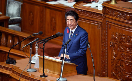 Kim strzela, ale premier Japonii chce się z nim spotkać