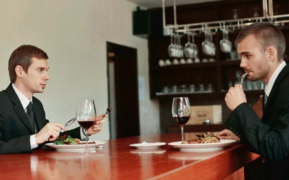 Wydatki na usługi gastronomiczne i alkohol nie są kosztem podatkowym