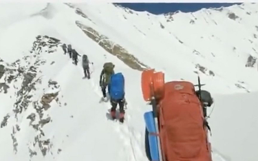 Jest wideo z ostatnimi chwilami wspinaczy, którzy zginęli w Himalajach