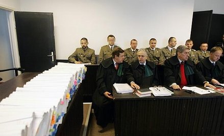 Sądy wojskowe będą orzekały zarówno w sprawach żołnierzy wojskowych jak i cywilnych