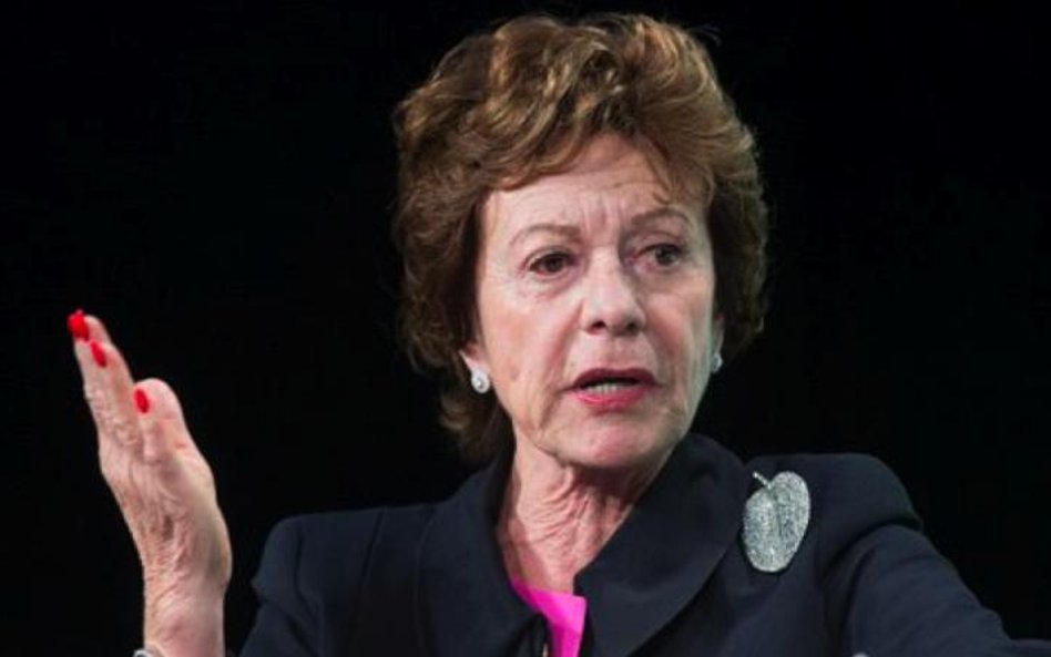 Neelie Kroes chciała, aby opłaty za roaming zniknęły w 2015 r.