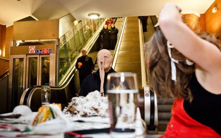 Perfromans grupy Black Market International (Jürgen Fritz, Myriam Laplante, Wen Lee, Alastir MacLenn