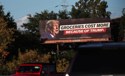 Plakat wyborczy w Ohio uderzający w Trumpa