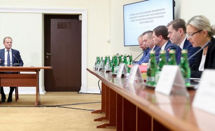 Tusk vs Wassermann: Jak zderzyły się dwie Polski