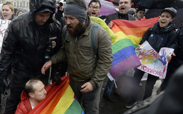 Aktywiści LGBT w czasie demonstracji w Sankt Petersburgu
