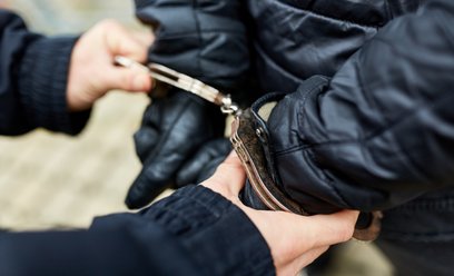 Wiemy, kim są zatrzymani za fałszywe alarmy. Jeden z nich to słynny „bomber”