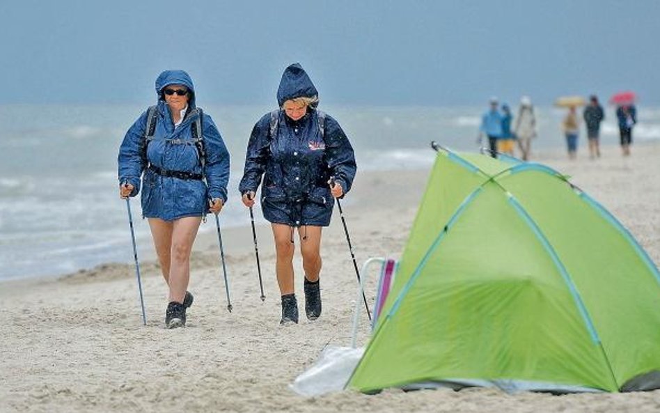 Najkorzystniejsze dla zdrowia i utrzymania kondycji są sporty aerobowe, takie jak nordic-walking