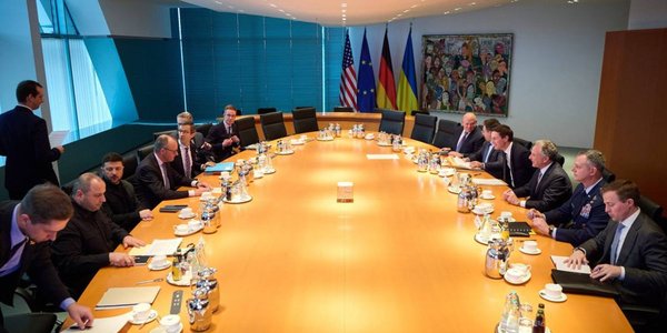 Rozmowy w Berlinie. Zelenski gotów zrezygnować z dążenia do członkostwa w NATO