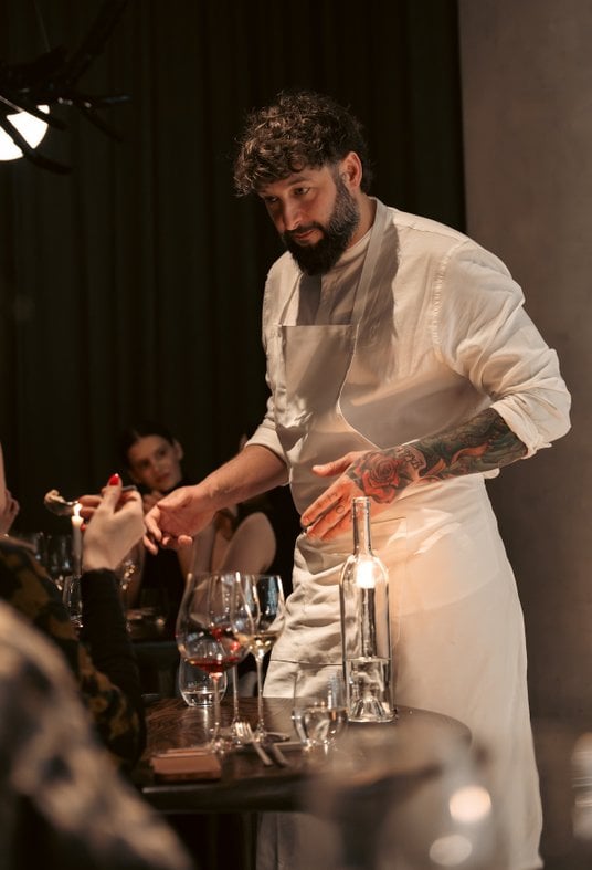 Adrian Bęben, współtwórca restauracji Nów.