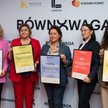 Przedstawicielki wyróżnionych firm - od lewej Katarzyna Kaczmarek z Ikea Retail, Aneta Przybysz z Ve