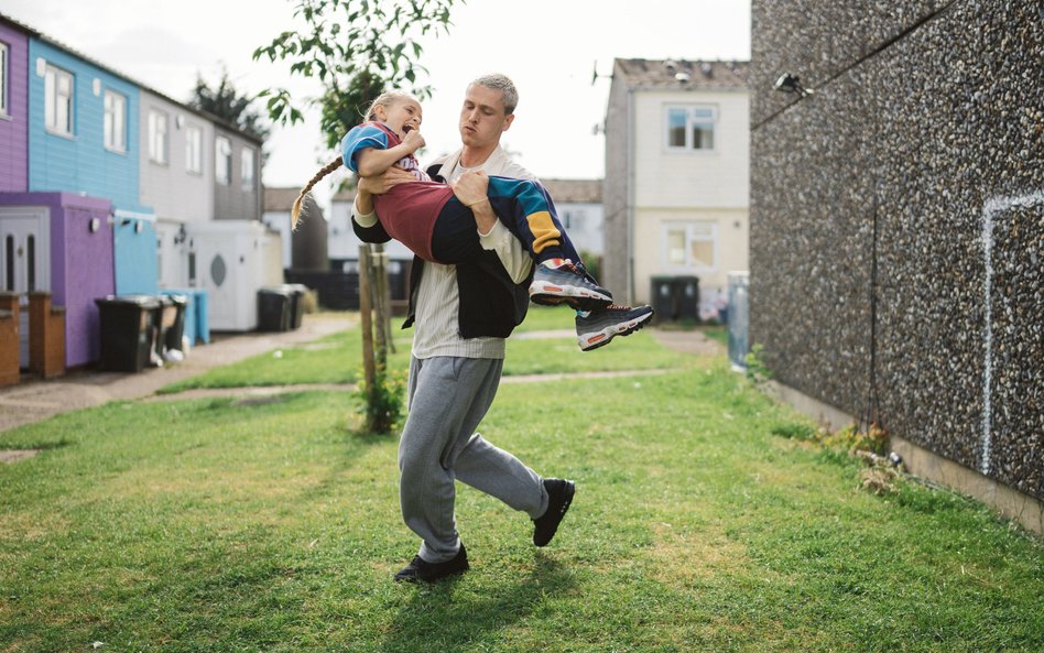 „Georgie ma się dobrze”, reż. Charlotte Regan, dystr. Against Gravity