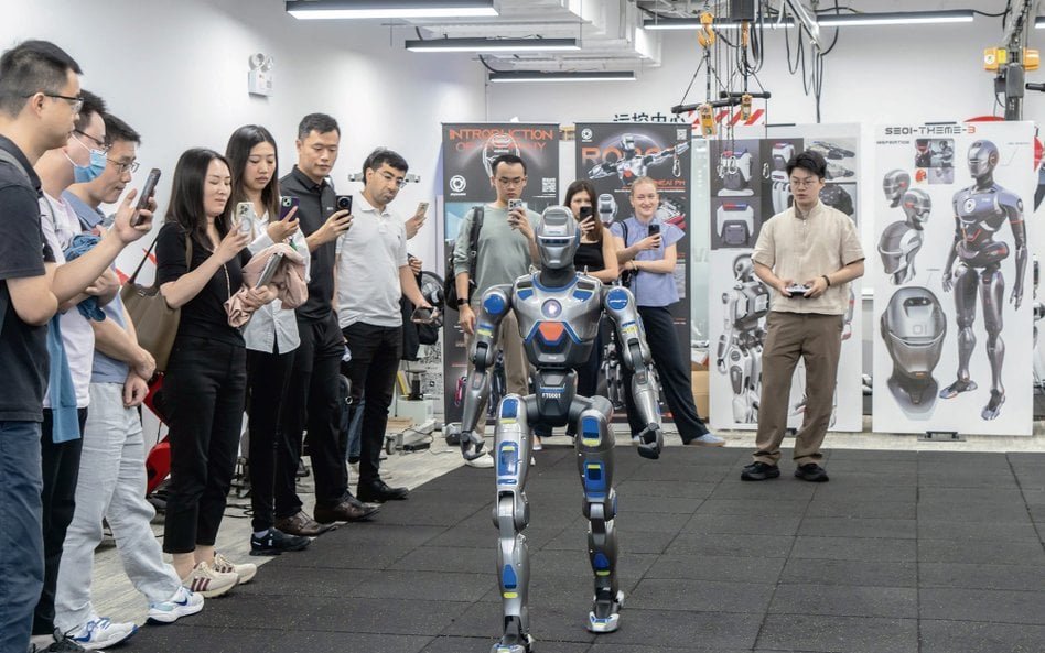 Chińskie roboty nie tylko w większości sterowane są przez sztuczną inteligencję (jak model PM01 na p