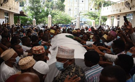 Prezydent Tanzanii zmienia zdanie. Modlitwa nie pokonała COVID