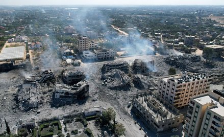 Zbombardowana przez IDF Al-Zahra – wieś położona w muhafazie Gaza w Autonomii Palestyńskiej, 20 paźd