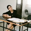 Ronit Elkabetz zagrała nie tylko główną rolę Viviane Amsalem, ale wraz z bratem jest scenarzystką i 