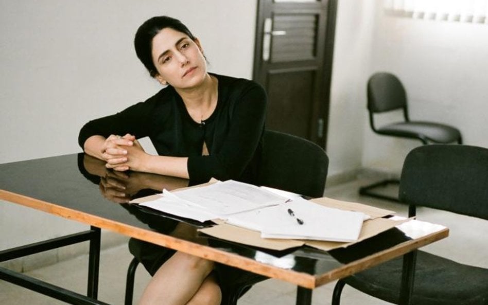 Ronit Elkabetz zagrała nie tylko główną rolę Viviane Amsalem, ale wraz z bratem jest scenarzystką i 