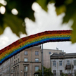Tęcza na pl. Zbawiciela w Warszawie