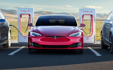 Tesla: Koniec z gwarancją bez limitu kilometrów